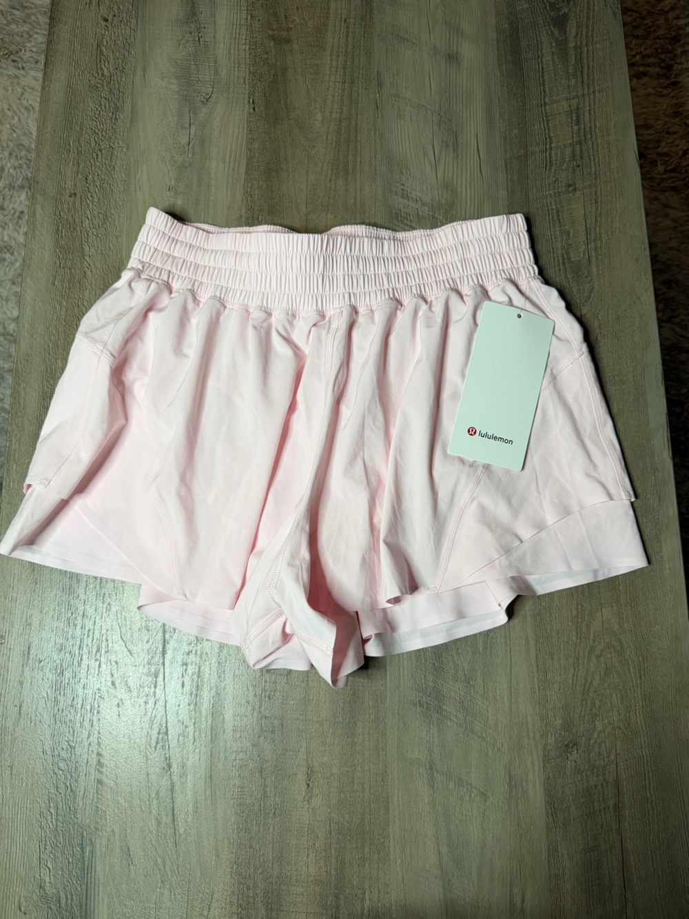 NWT Lululemon Shake It Out HR Run Shorts 2.5” Sz Medium *Pink Pearl*🩷